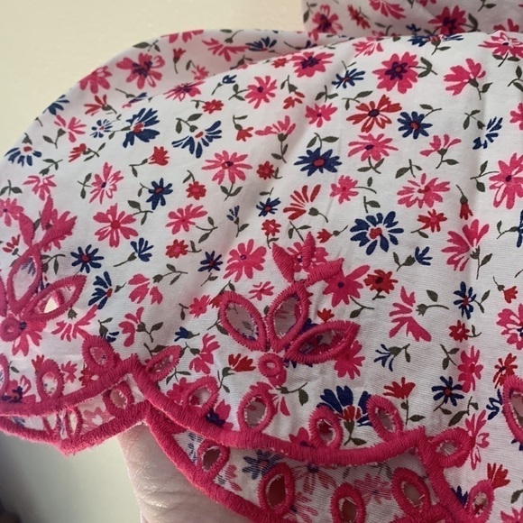 Skies Are Blue NWT floral Top |‎ Small - Picture 3 of 4